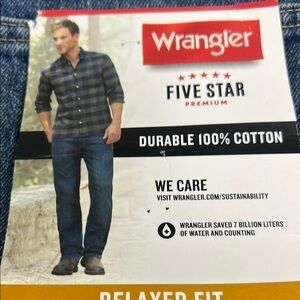 Wrangler Men's Relaxed Fit Blue Jeans